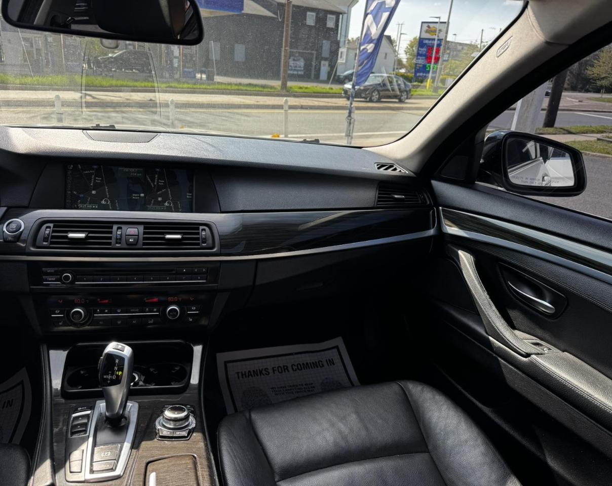 BMW 5 Series 4dr Sdn 535i xDrive AWD 2013
