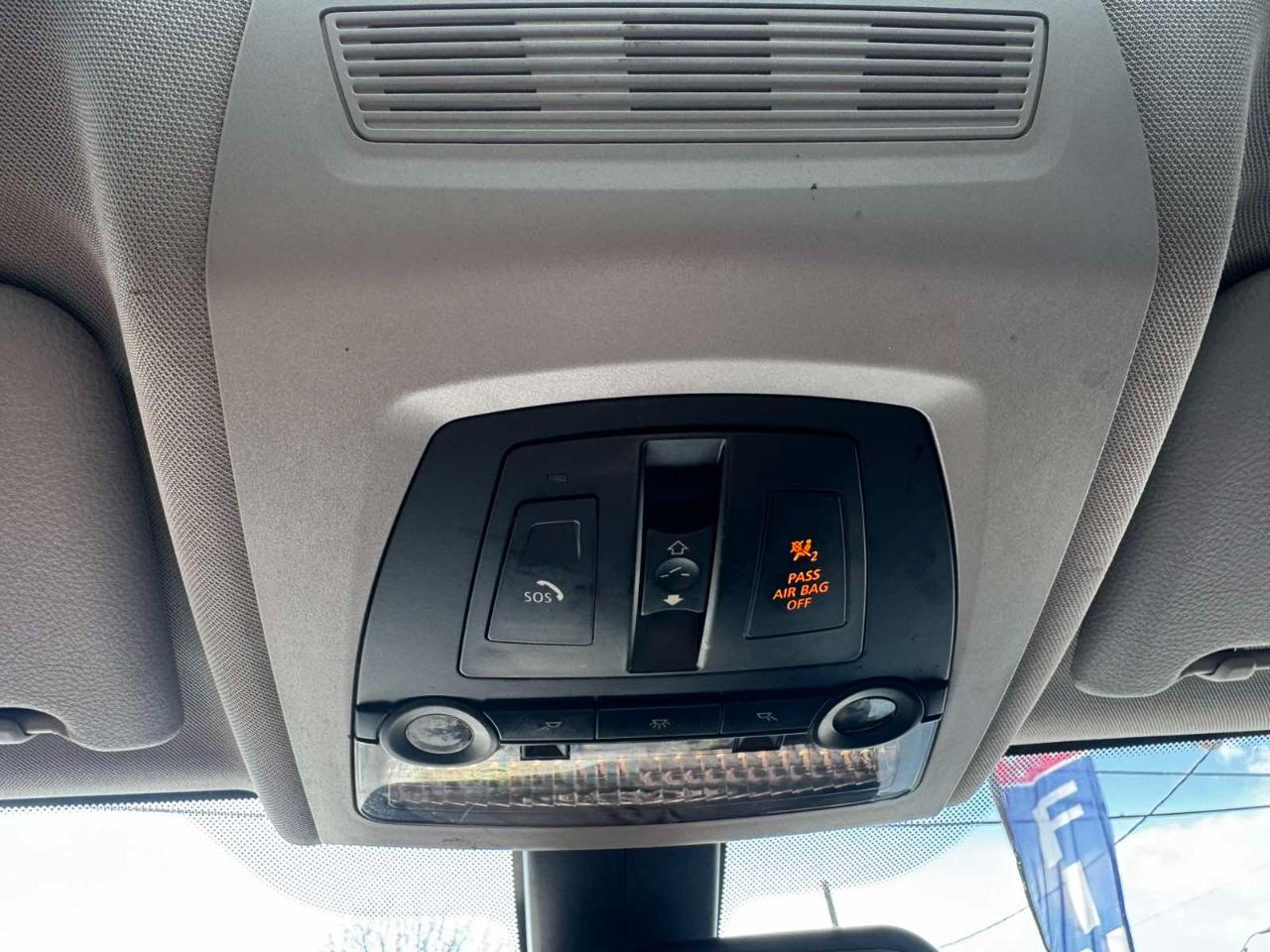 BMW 5 Series 4dr Sdn 535i xDrive AWD 2013