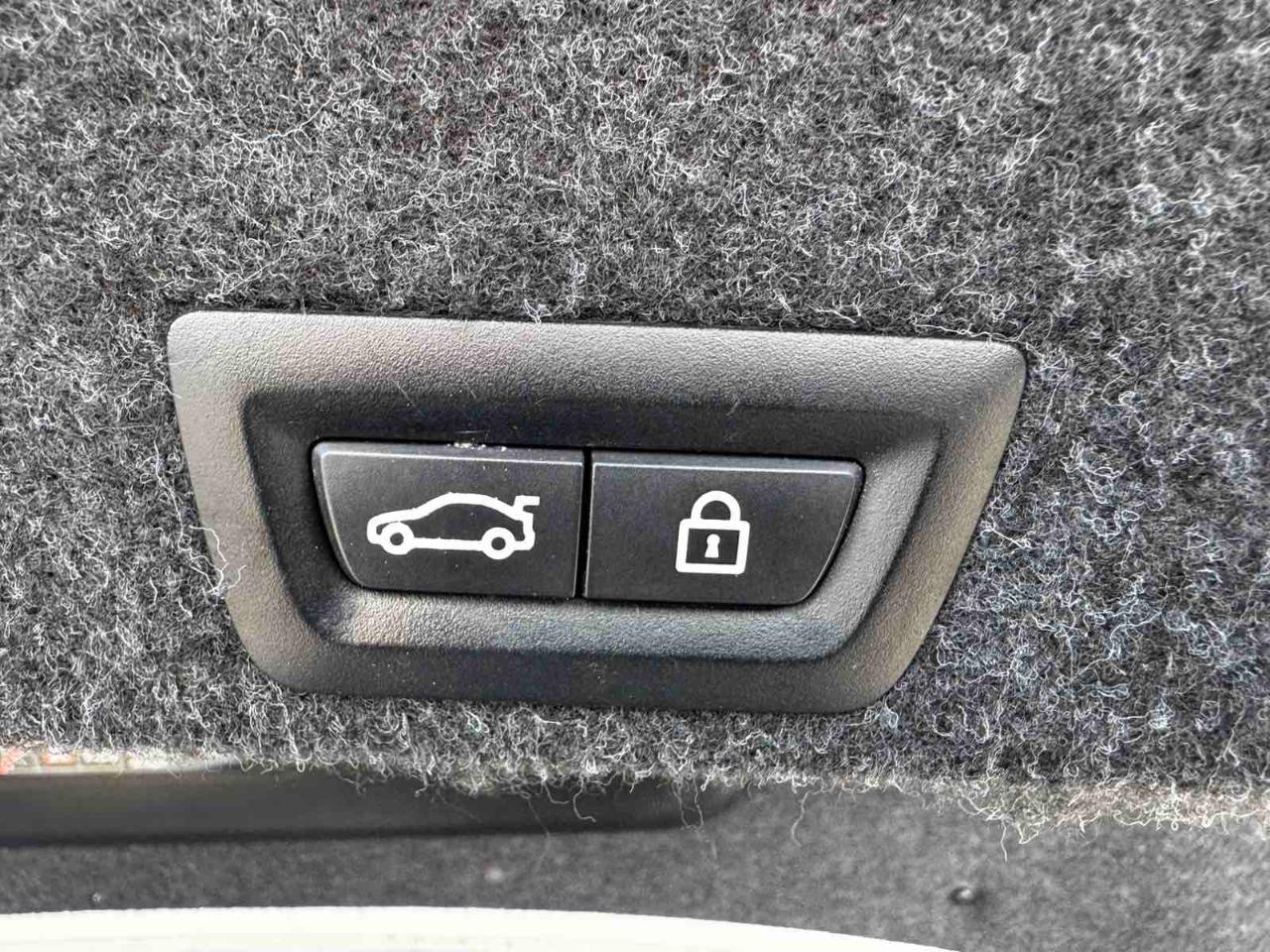 BMW 5 Series 4dr Sdn 535i xDrive AWD 2013