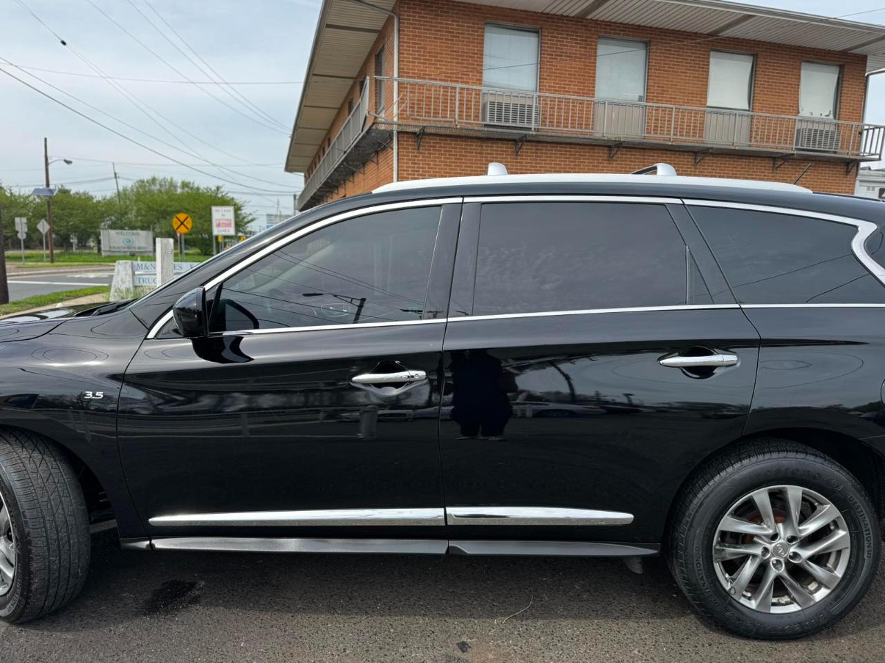 Infiniti QX60 AWD 4dr 2015