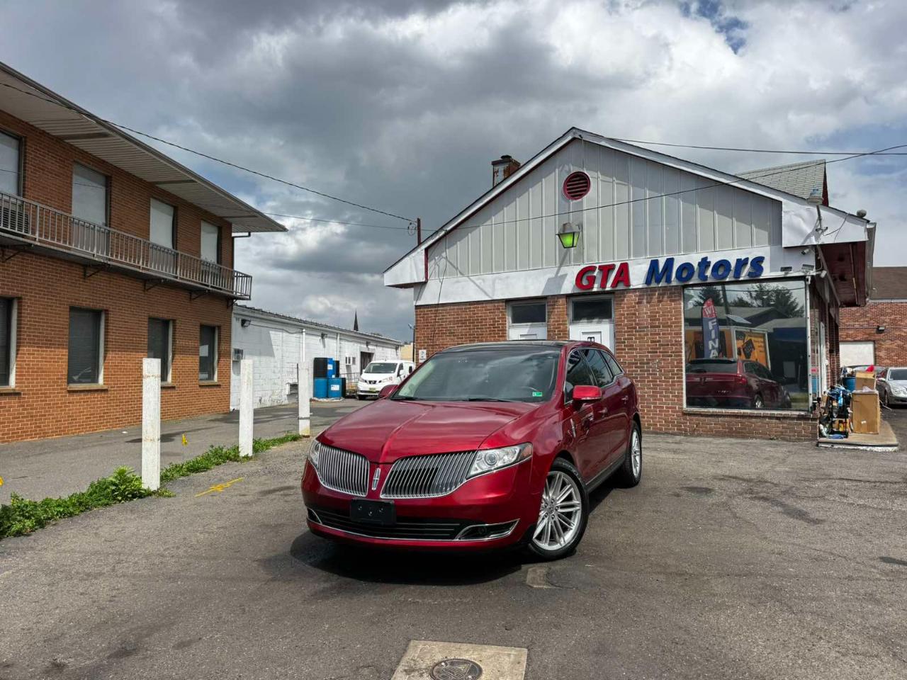 Lincoln MKT 4dr Wgn 3.5L AWD EcoBoost 2016