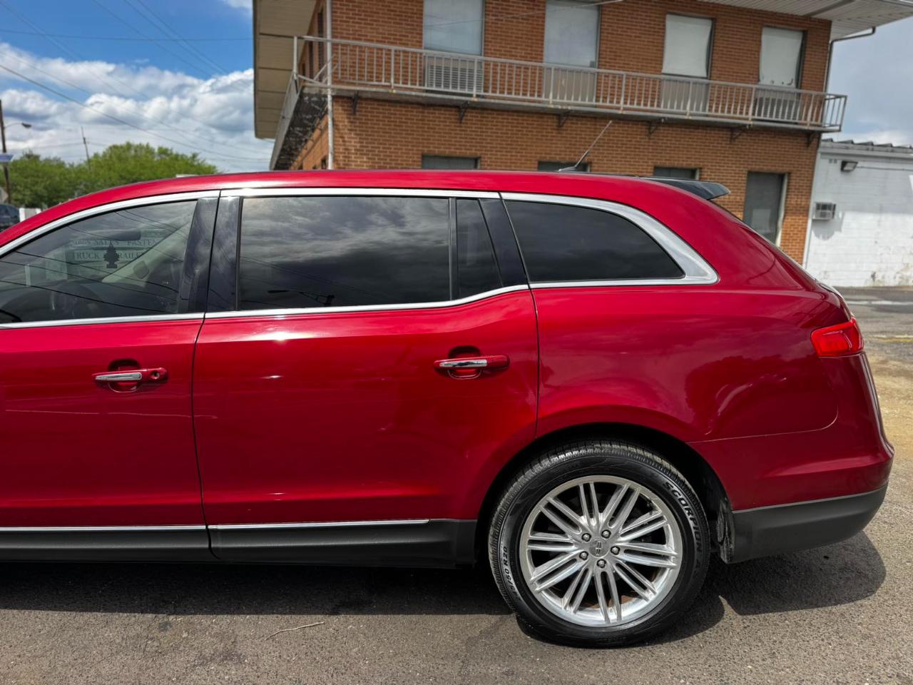 Lincoln MKT 4dr Wgn 3.5L AWD EcoBoost 2016