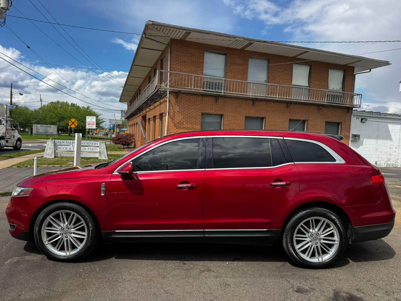 Lincoln MKT 4dr Wgn 3.5L AWD EcoBoost 2016