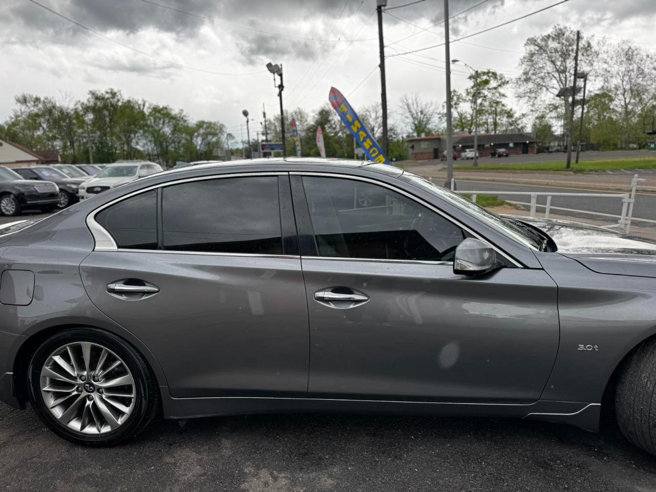 Infiniti Q50 3.0t LUXE RWD 2018