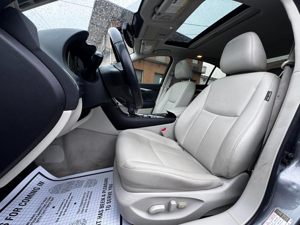 Infiniti Q50 3.0t LUXE RWD 2018