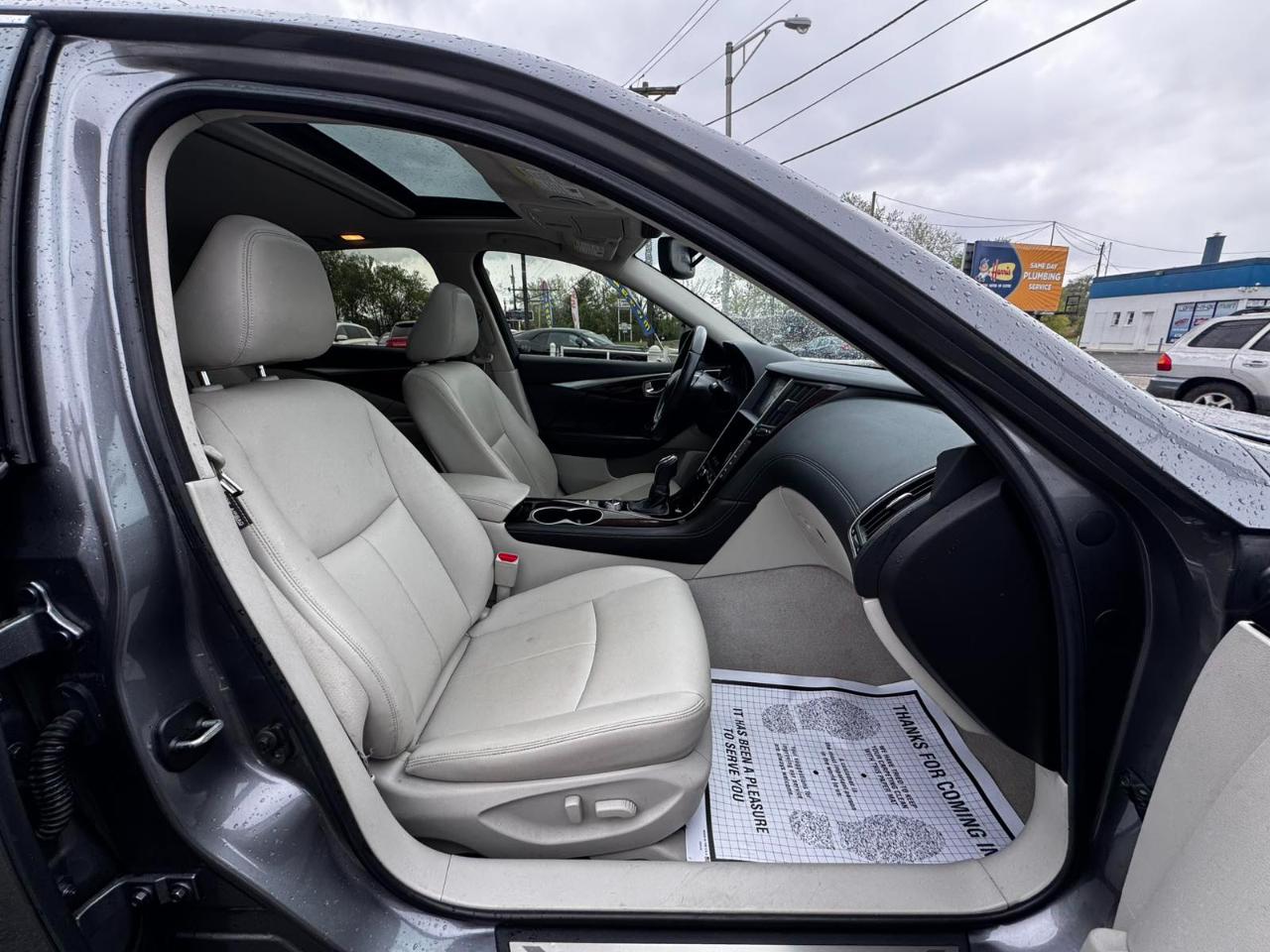 Infiniti Q50 3.0t LUXE RWD 2018