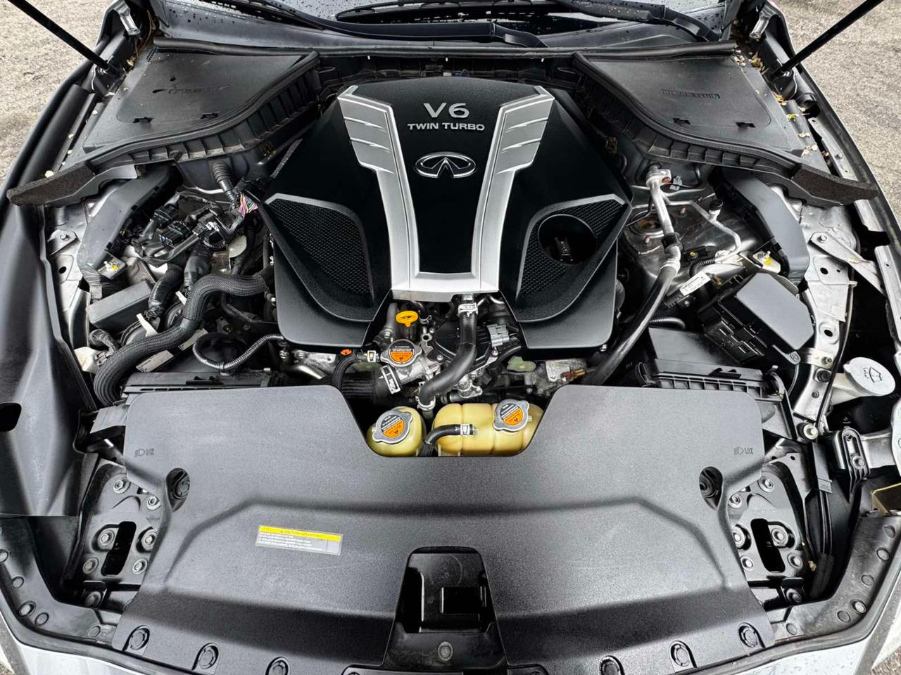 Infiniti Q50 3.0t LUXE RWD 2018