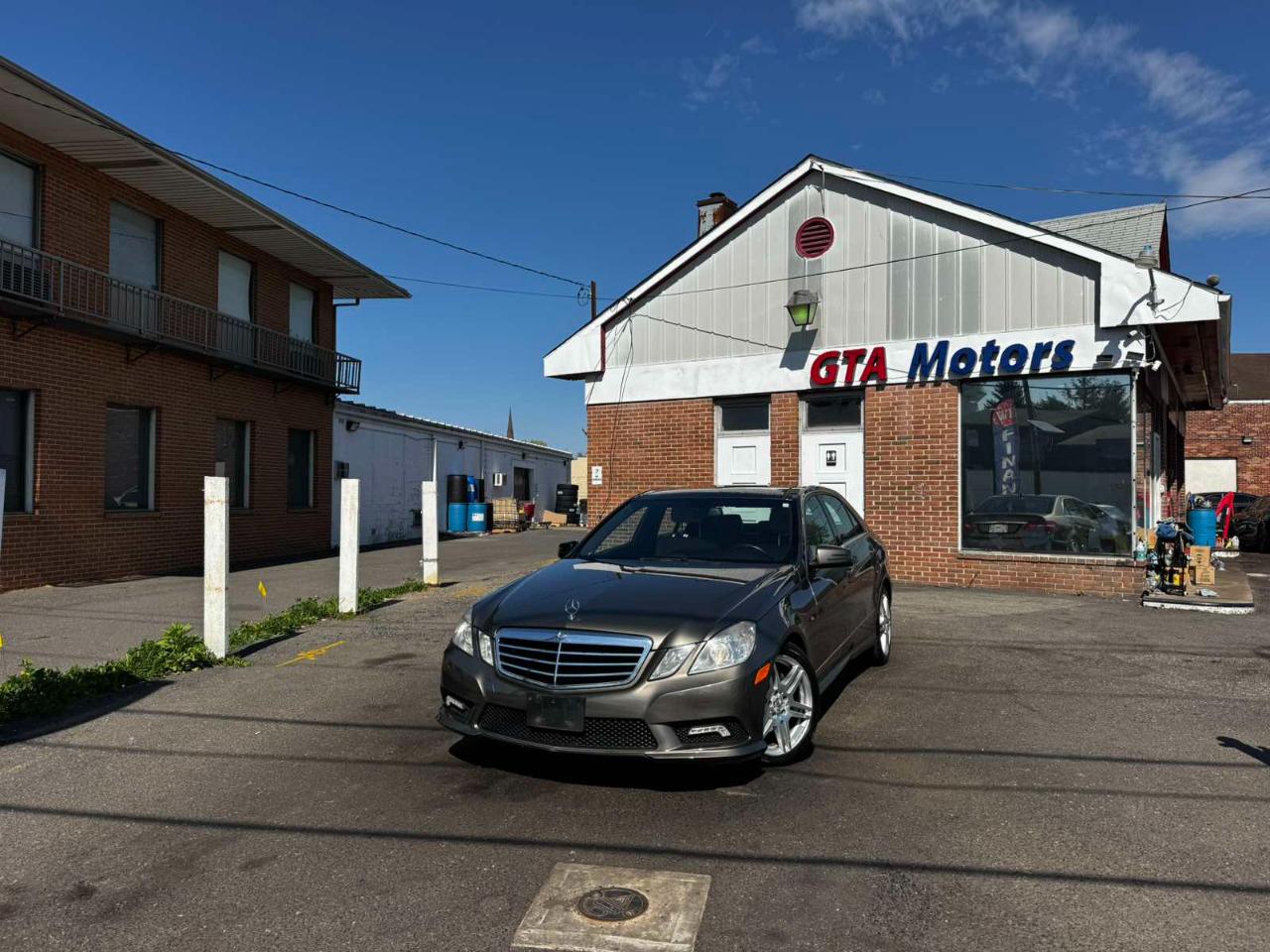 Mercedes-Benz E-Class 4dr Sdn E 350 Sport 4MATIC 2011