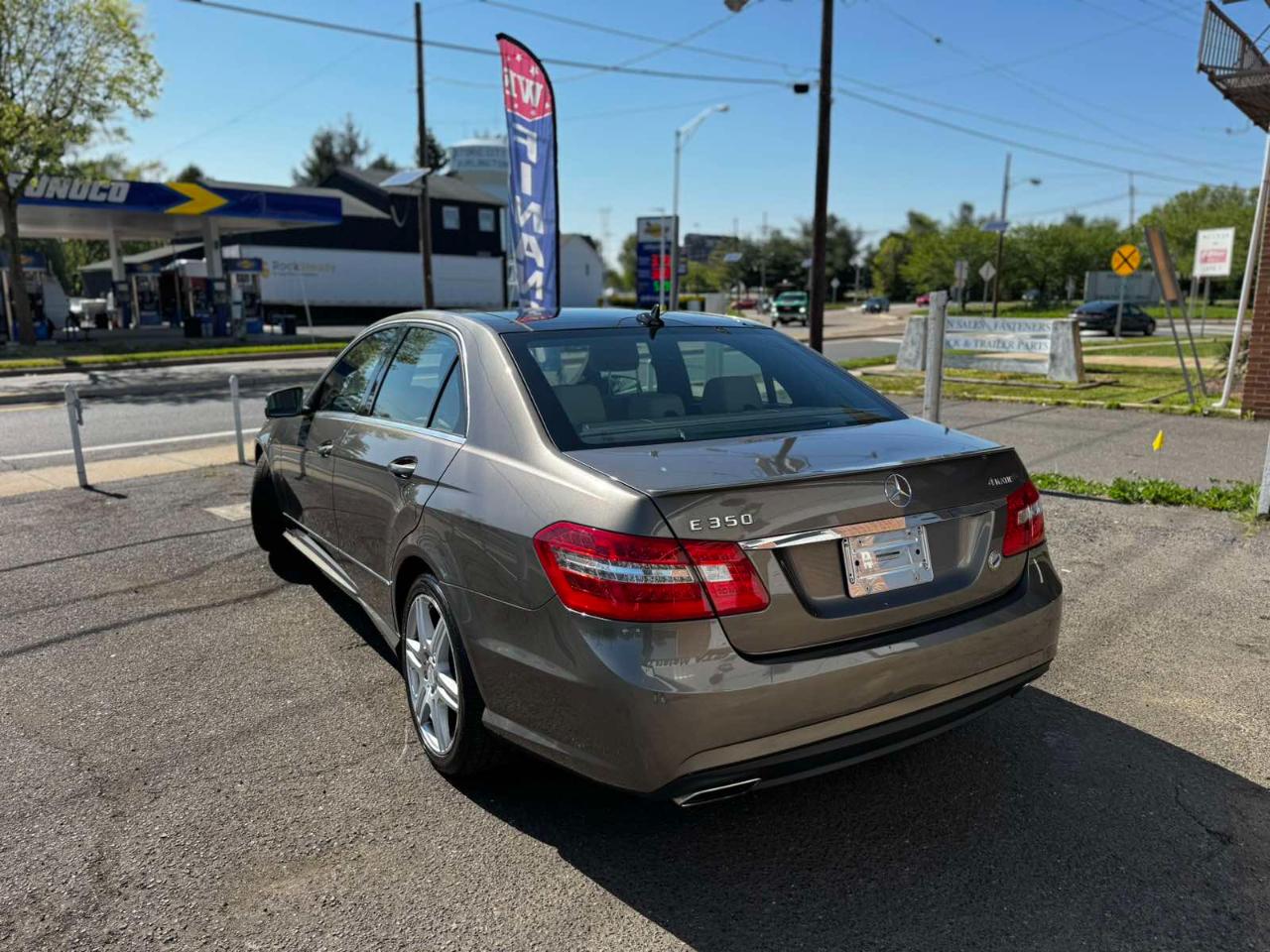 Mercedes-Benz E-Class 4dr Sdn E 350 Sport 4MATIC 2011