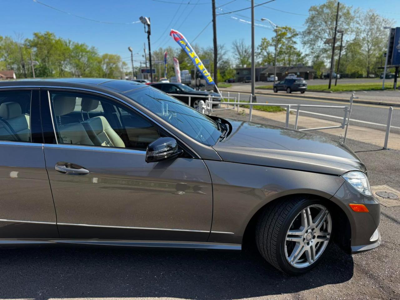 Mercedes-Benz E-Class 4dr Sdn E 350 Sport 4MATIC 2011