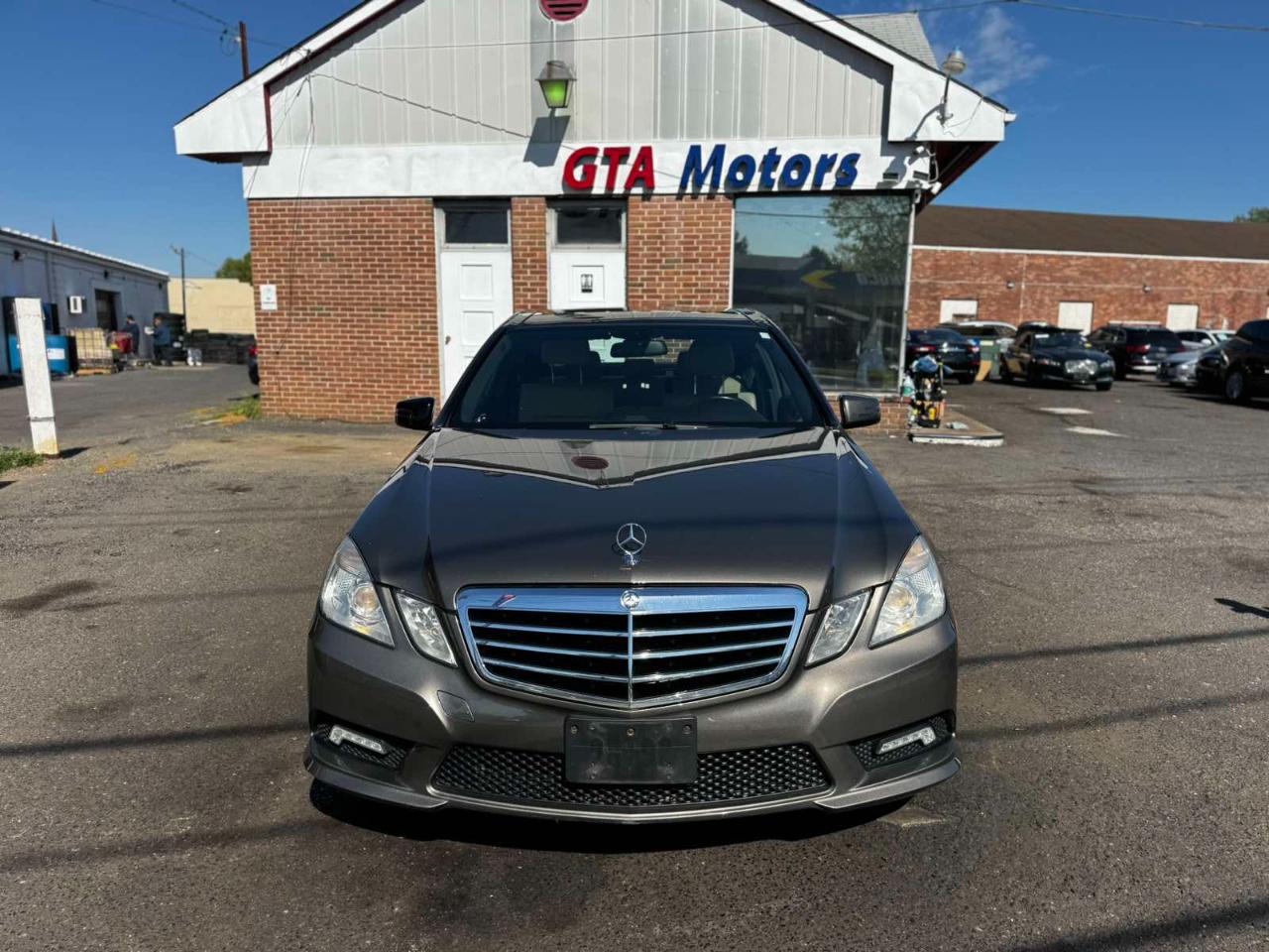 Mercedes-Benz E-Class 4dr Sdn E 350 Sport 4MATIC 2011