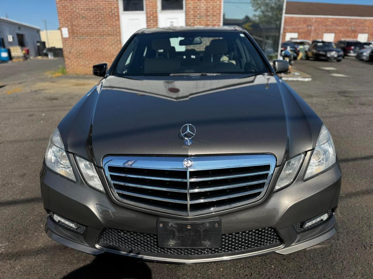 Mercedes-Benz E-Class 4dr Sdn E 350 Sport 4MATIC 2011