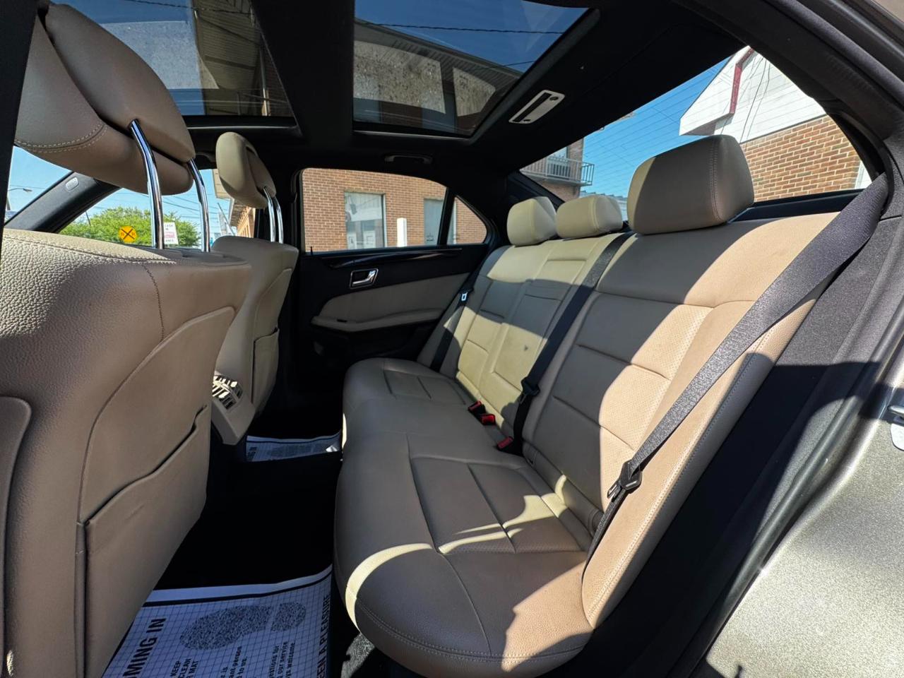 Mercedes-Benz E-Class 4dr Sdn E 350 Sport 4MATIC 2011