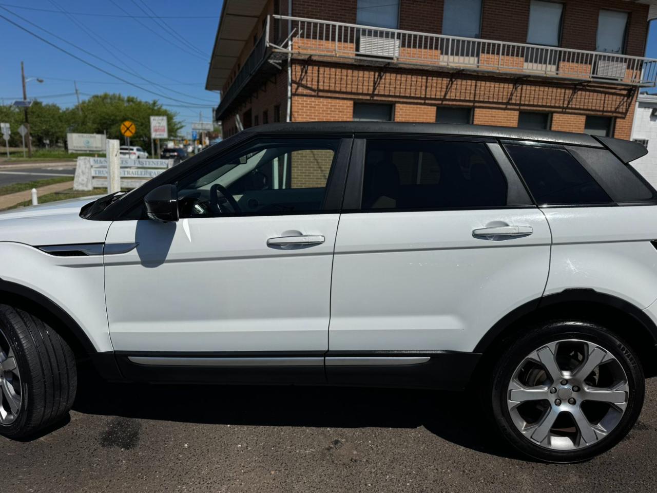 Land Rover Range Rover Evoque 5dr HB Prestige 2014