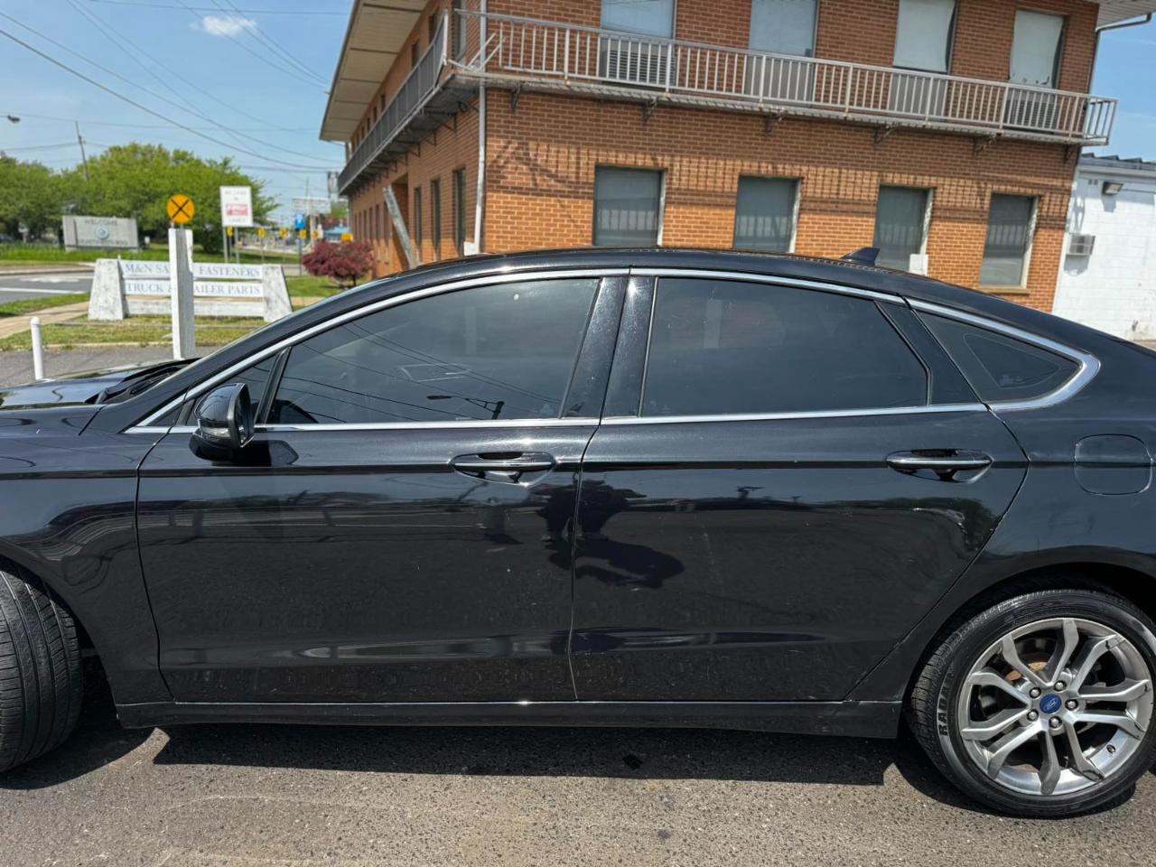 Ford Fusion SEL FWD 2019