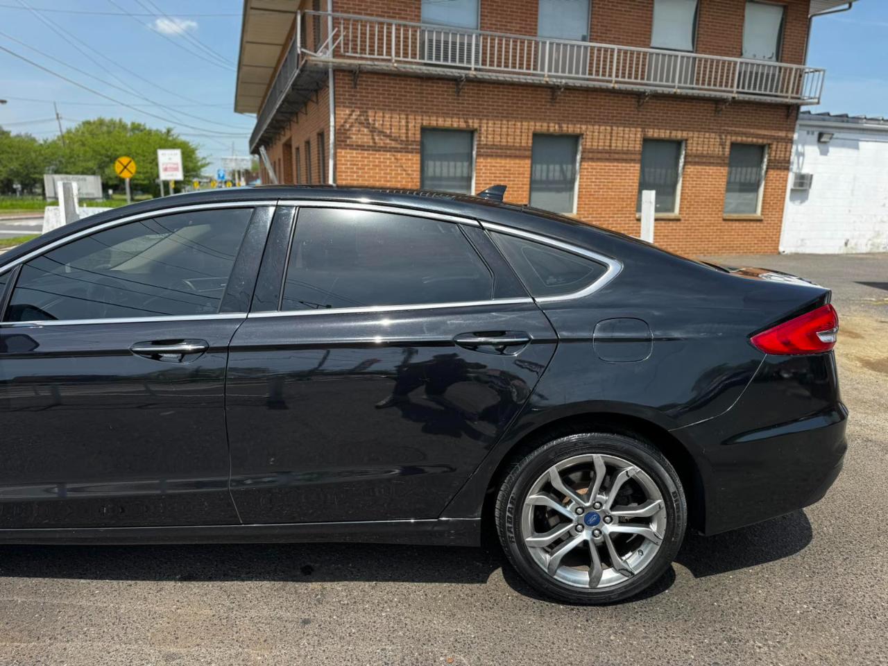 Ford Fusion SEL FWD 2019