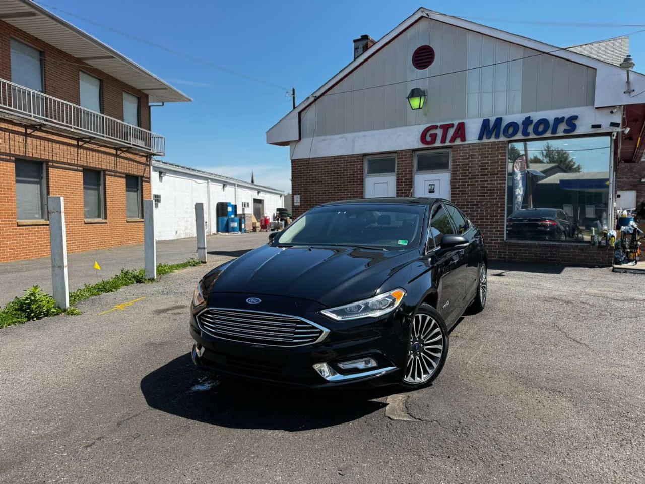 Ford Fusion Hybrid Titanium FWD 2018