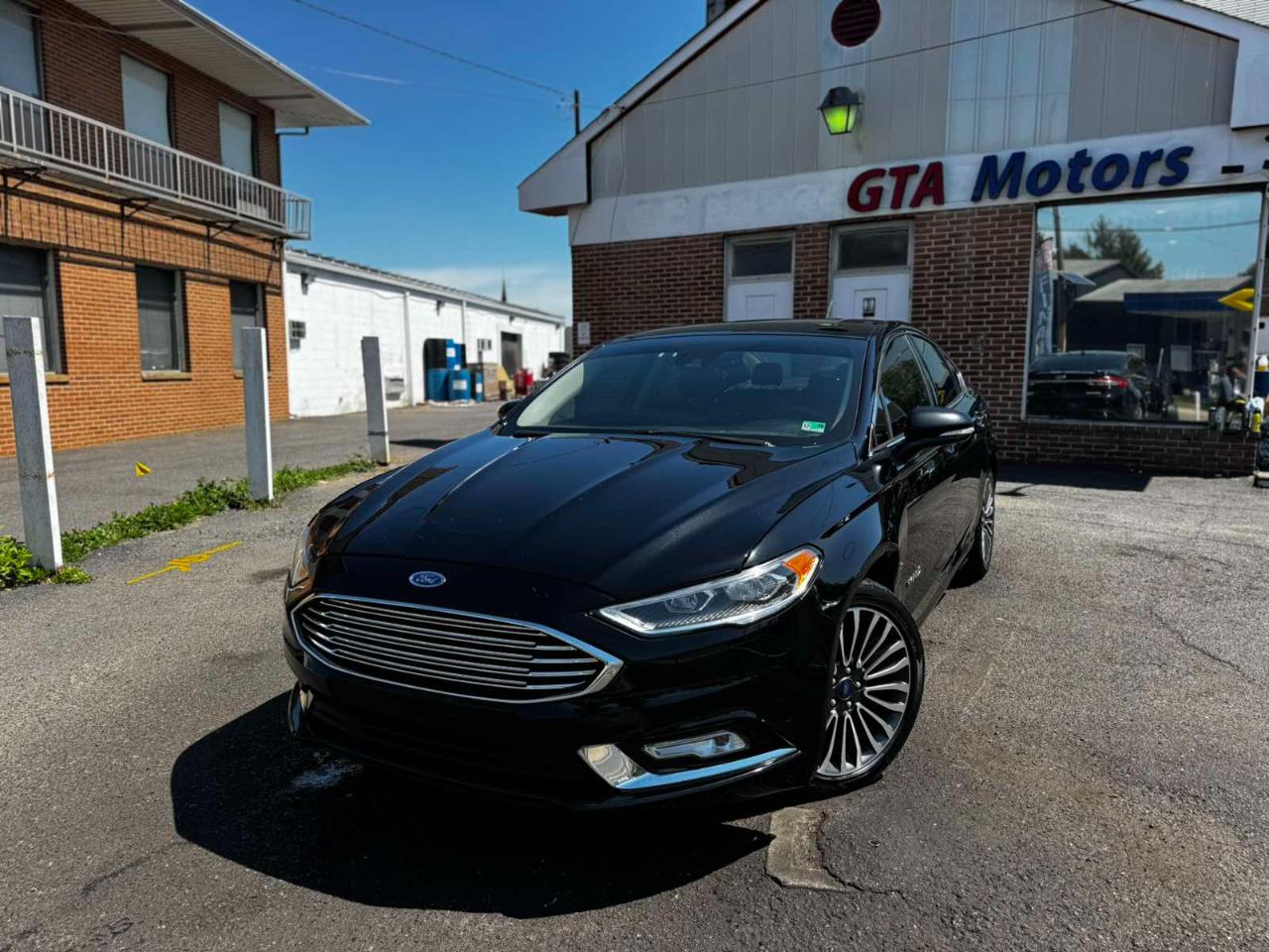 Ford Fusion Hybrid Titanium FWD 2018