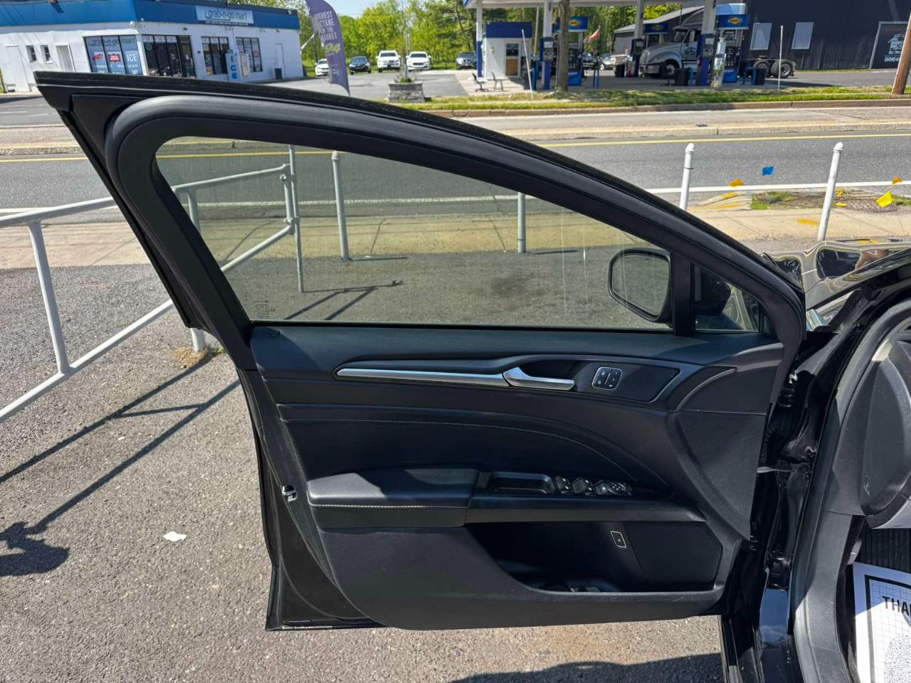 Ford Fusion Hybrid Titanium FWD 2018