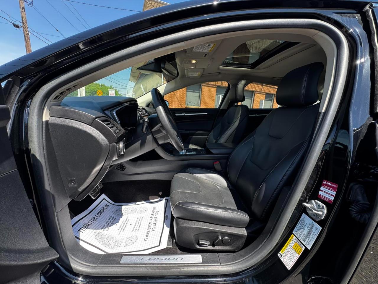 Ford Fusion Hybrid Titanium FWD 2018