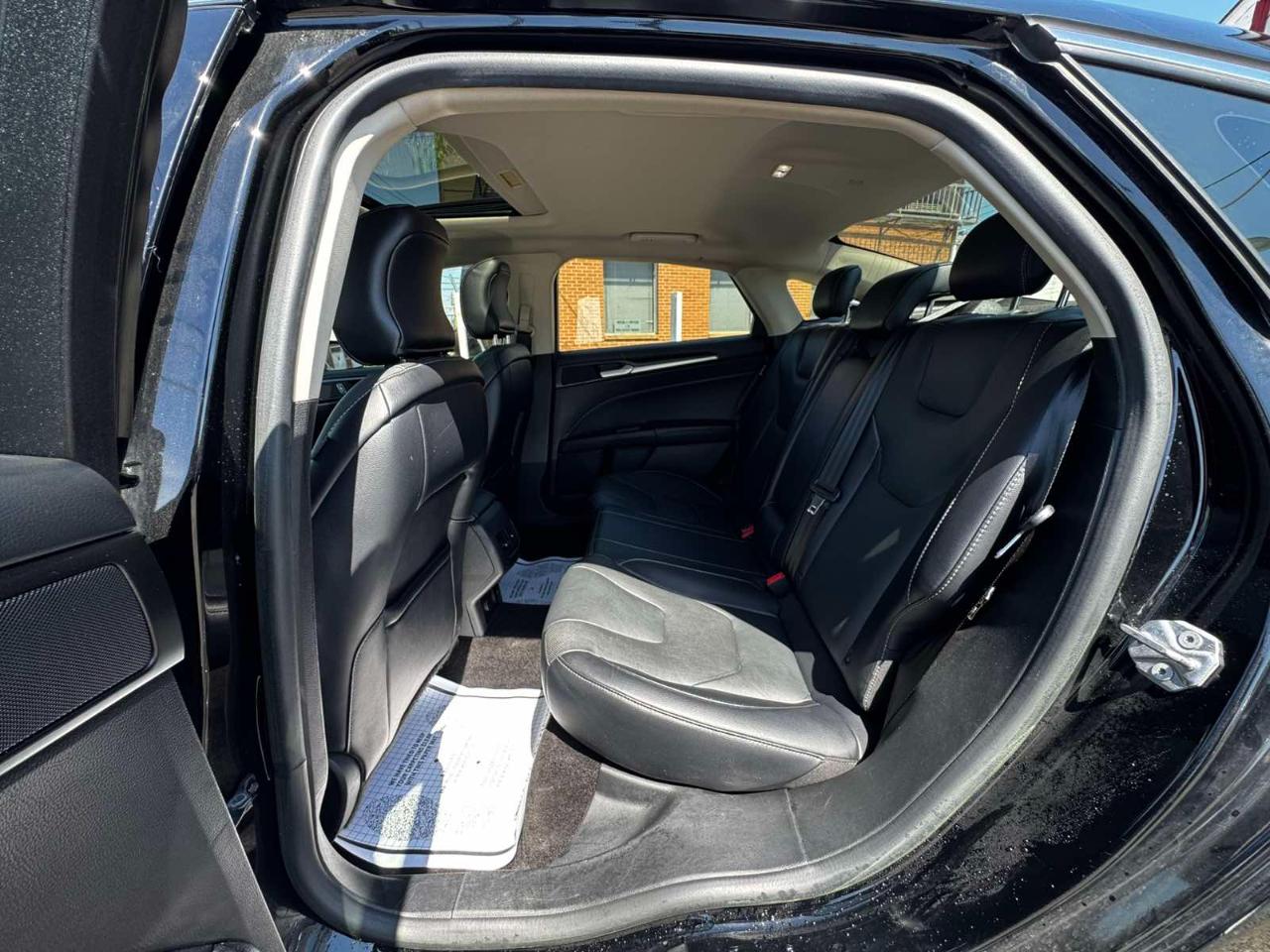 Ford Fusion Hybrid Titanium FWD 2018