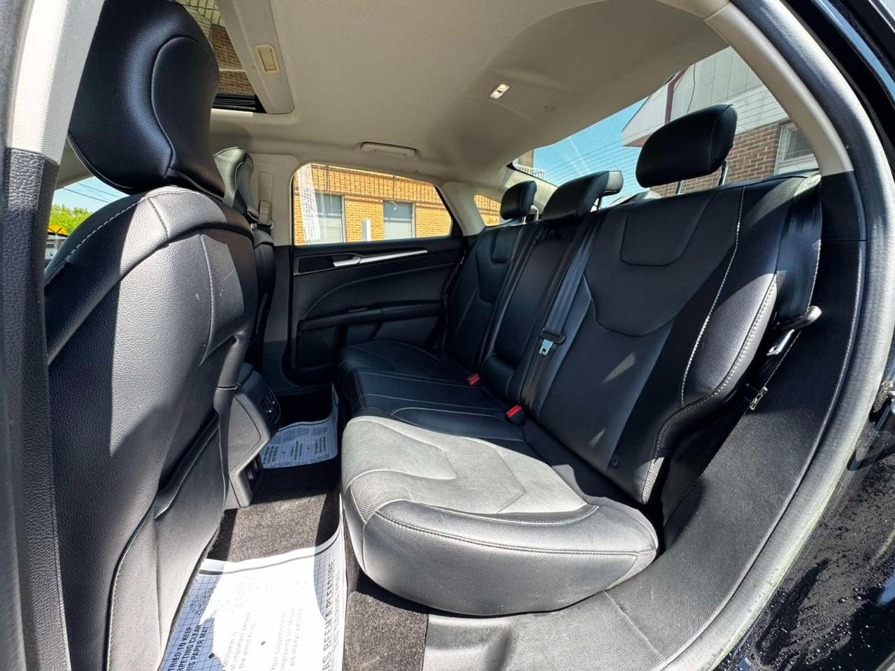 Ford Fusion Hybrid Titanium FWD 2018