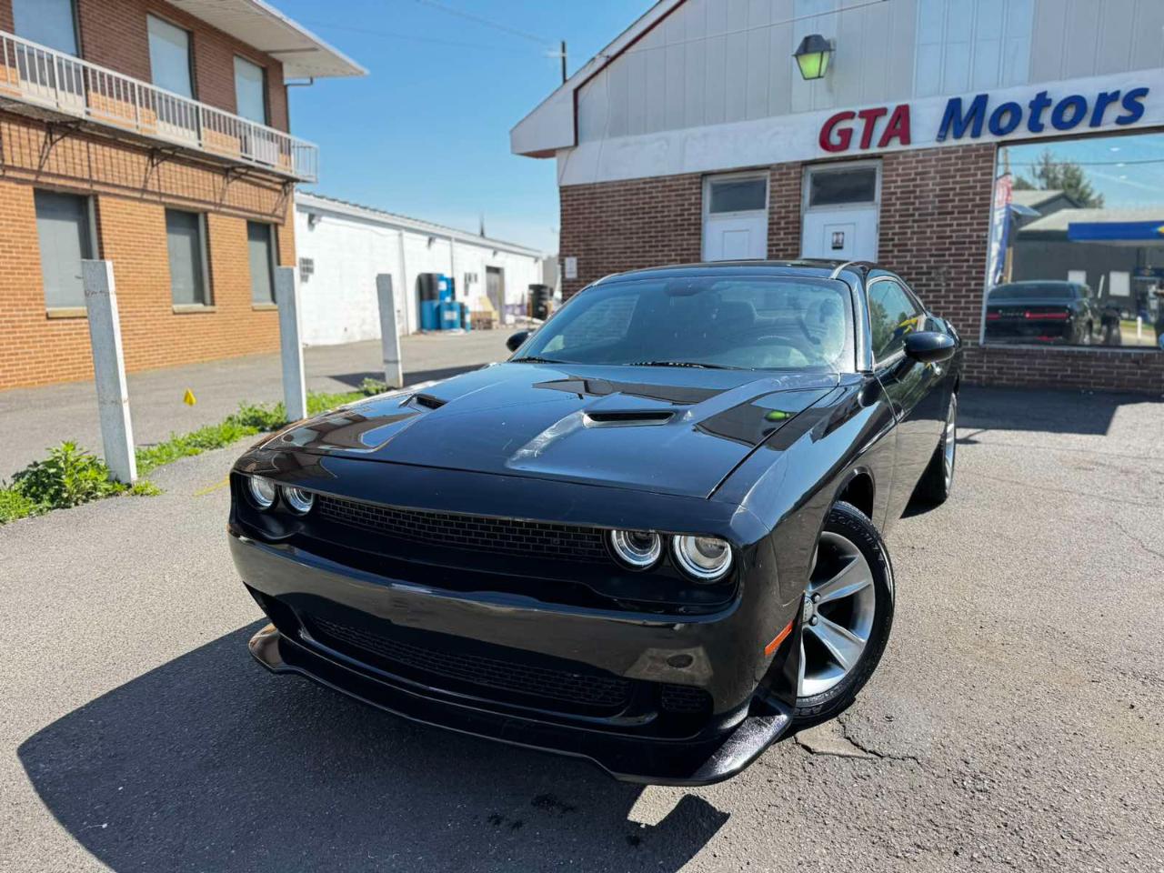 Dodge Challenger 2dr Cpe SXT 2016