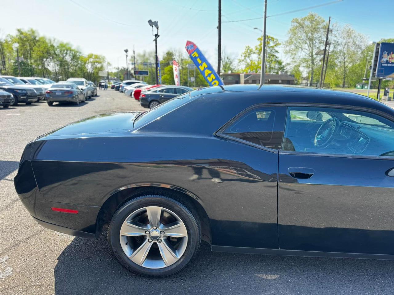 Dodge Challenger 2dr Cpe SXT 2016