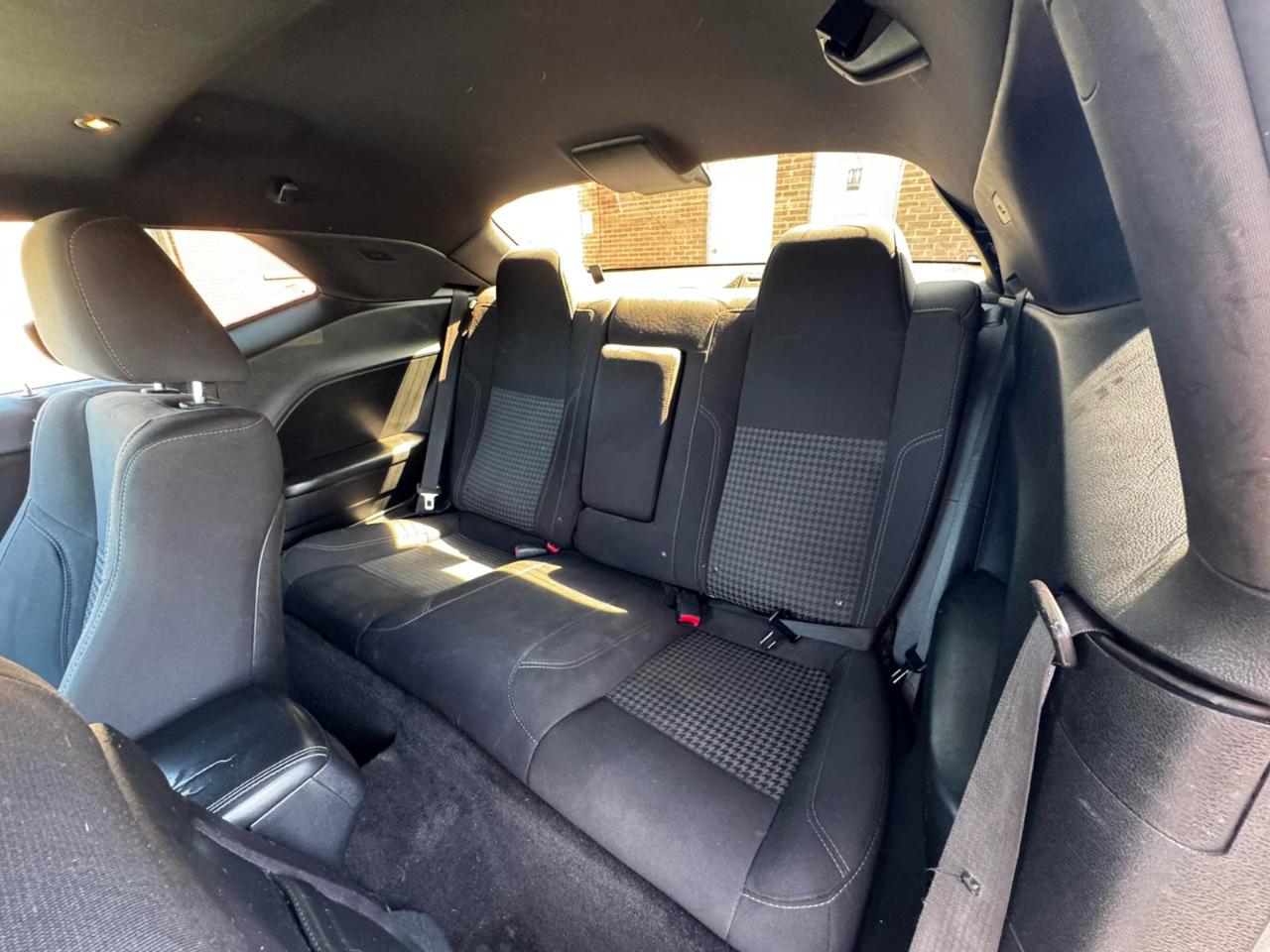 Dodge Challenger 2dr Cpe SXT 2016