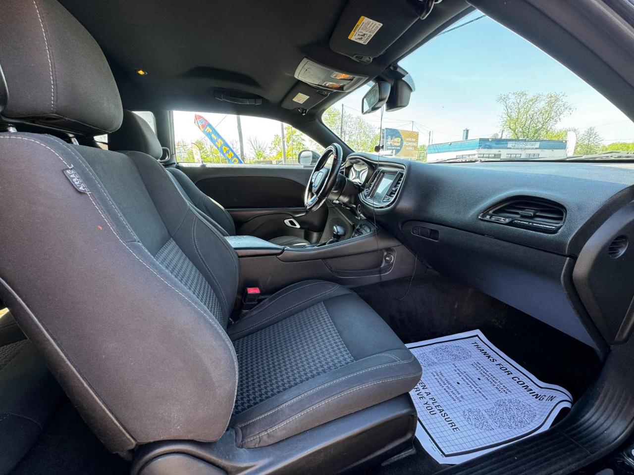 Dodge Challenger 2dr Cpe SXT 2016