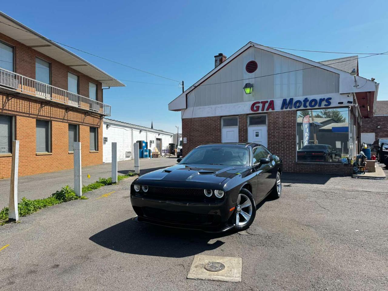 Dodge Challenger 2dr Cpe SXT 2016