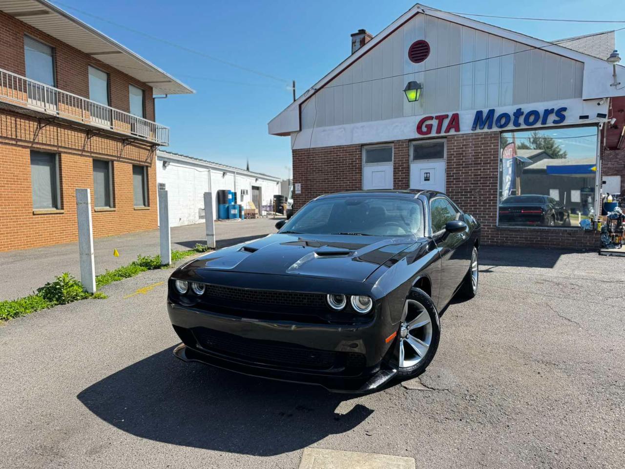 Dodge Challenger 2dr Cpe SXT 2016