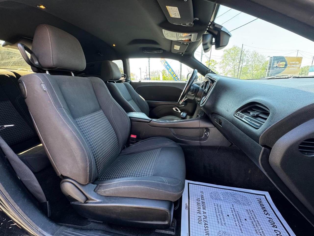 Dodge Challenger 2dr Cpe SXT 2016