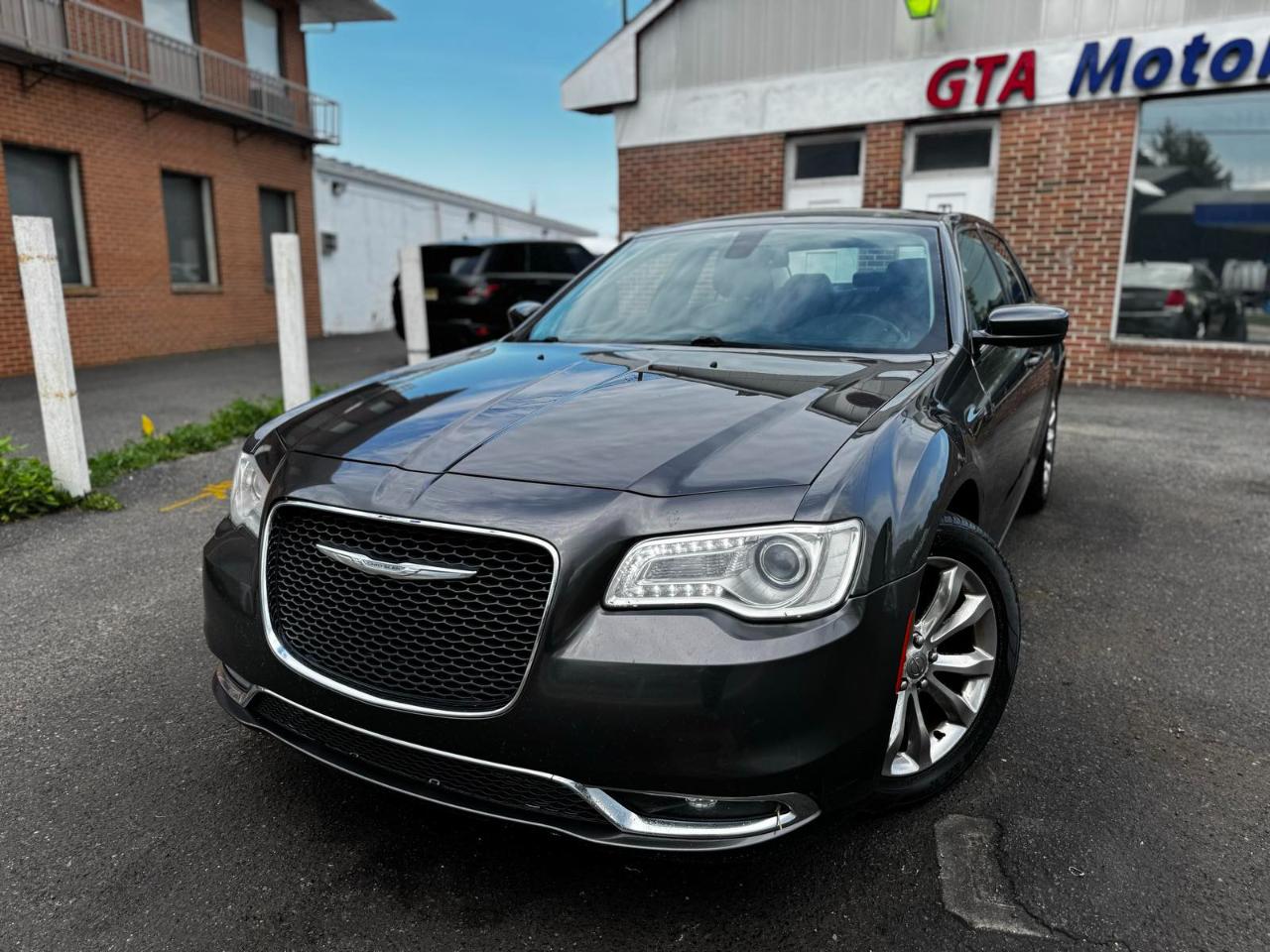 Chrysler 300 4dr Sdn Limited AWD 2015