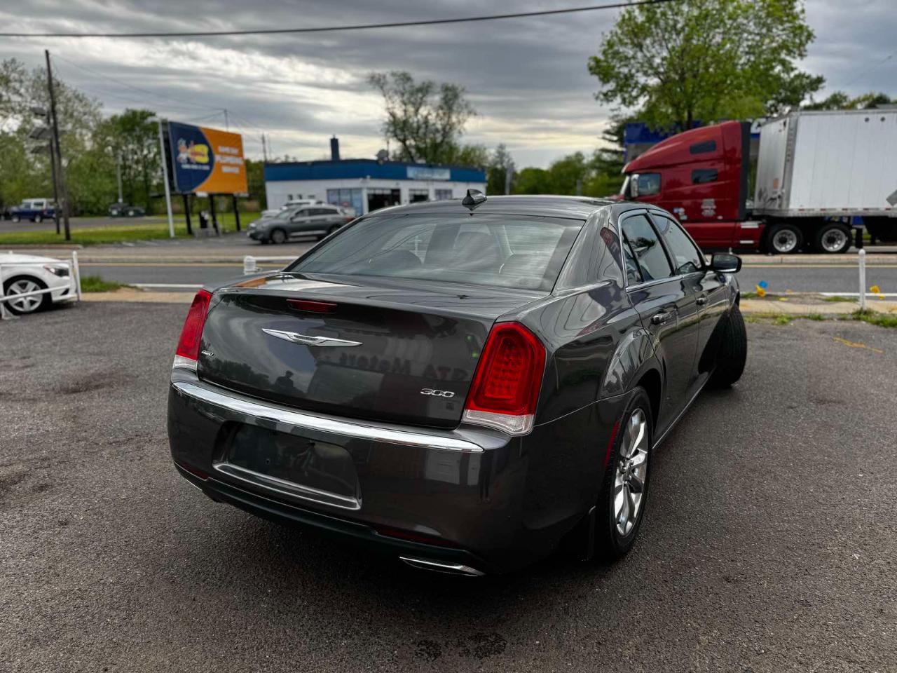 Chrysler 300 4dr Sdn Limited AWD 2015