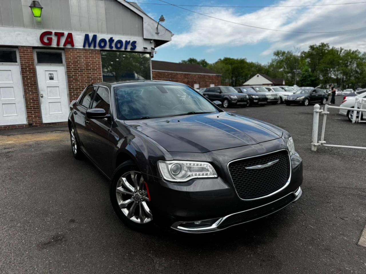 Chrysler 300 4dr Sdn Limited AWD 2015