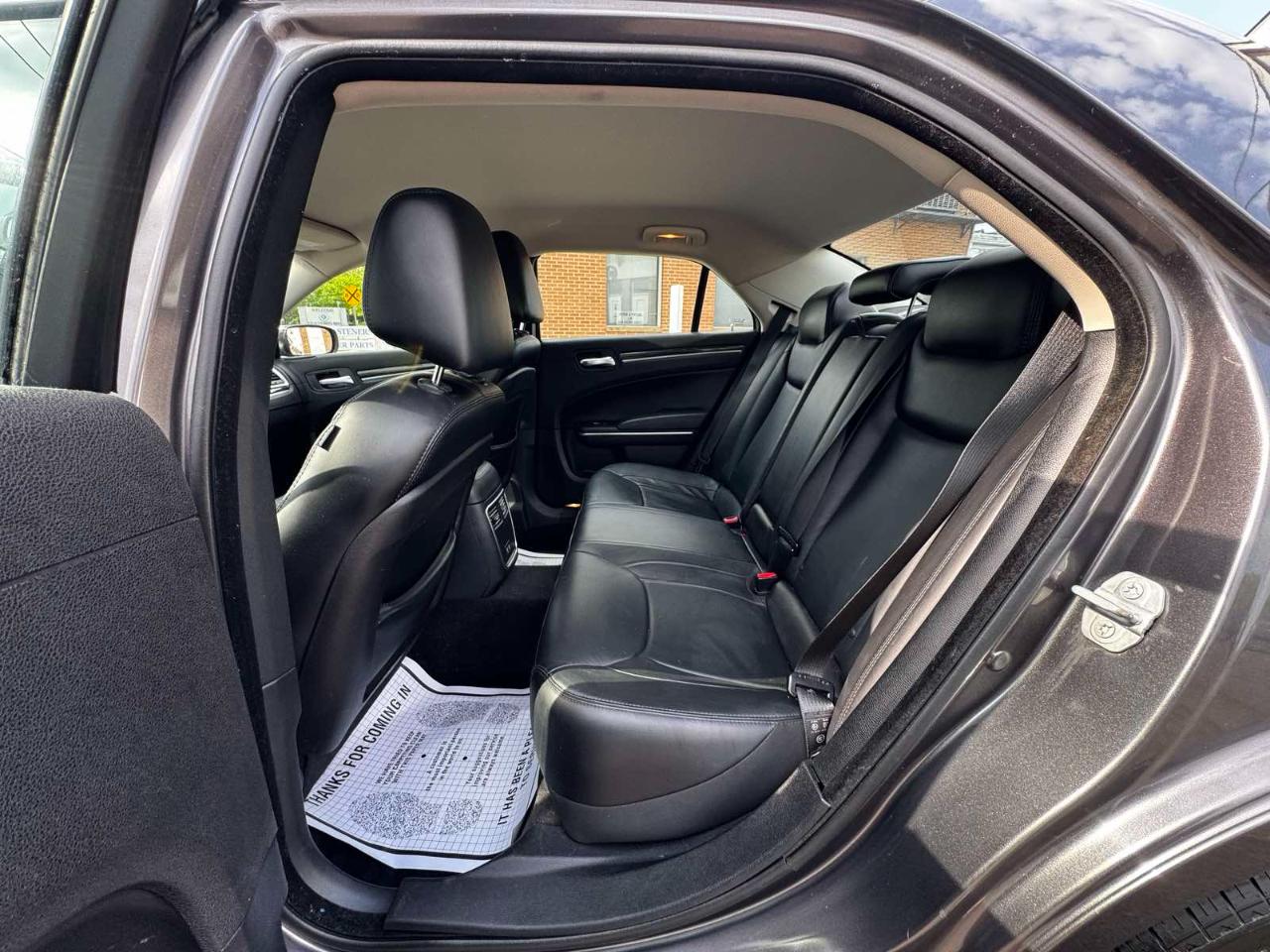 Chrysler 300 4dr Sdn Limited AWD 2015