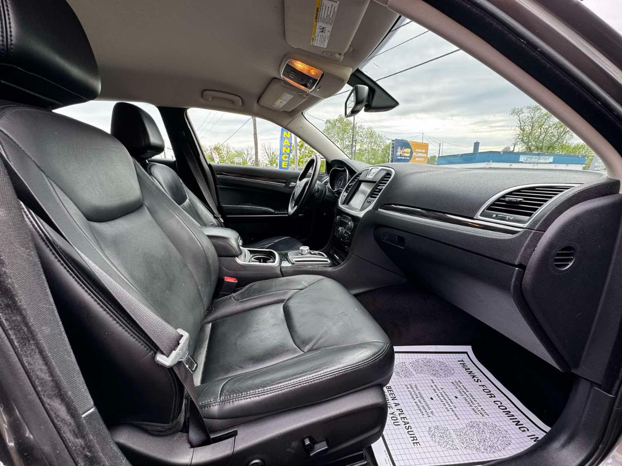 Chrysler 300 4dr Sdn Limited AWD 2015