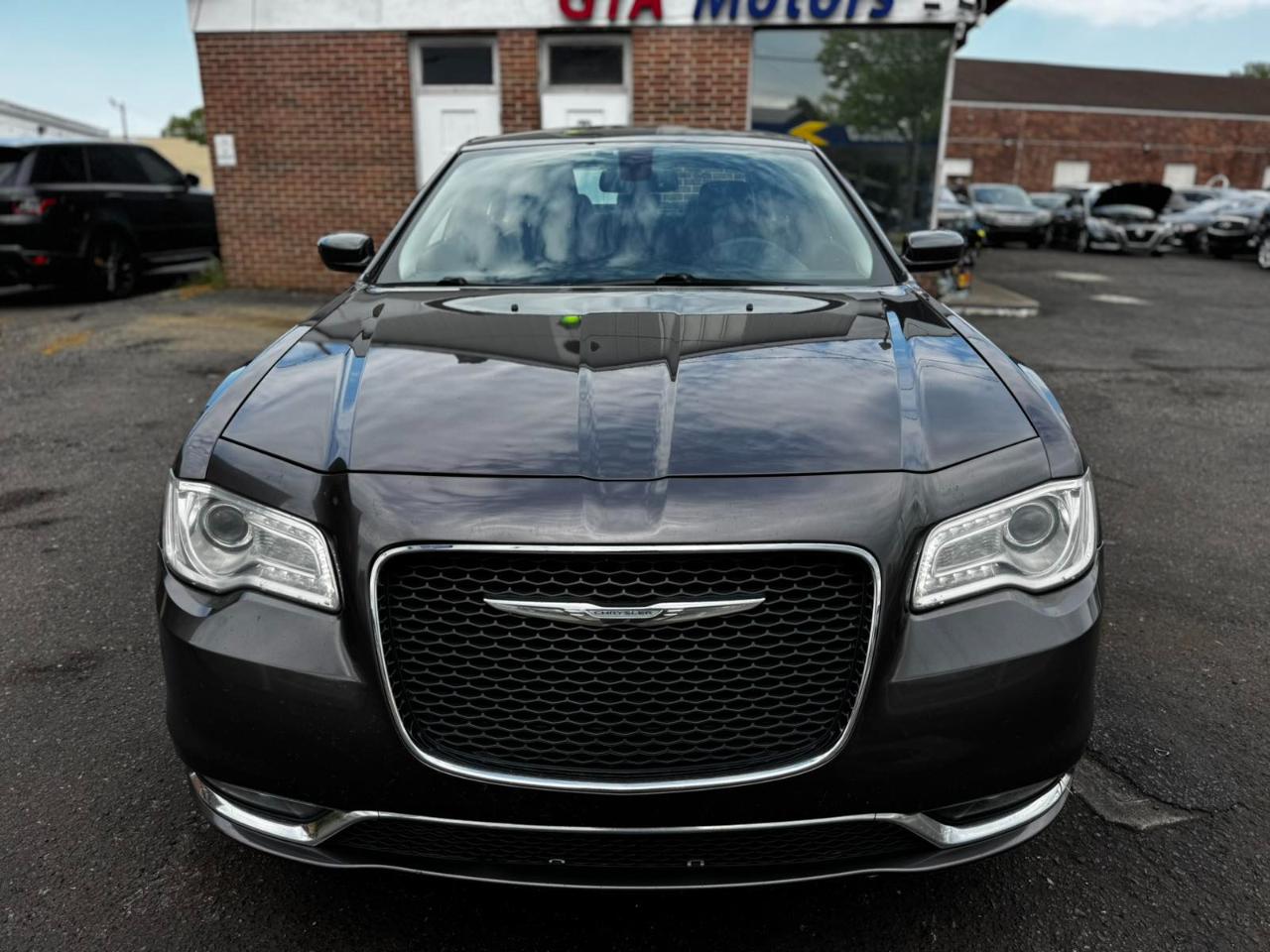 Chrysler 300 4dr Sdn Limited AWD 2015
