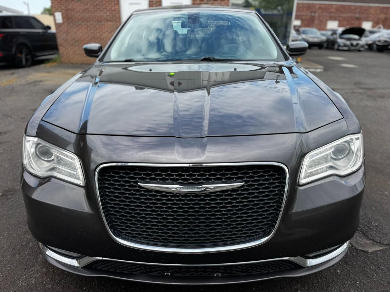 Chrysler 300 4dr Sdn Limited AWD 2015