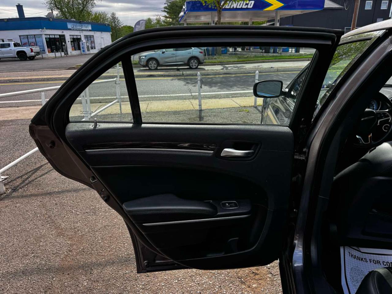 Chrysler 300 4dr Sdn Limited AWD 2015