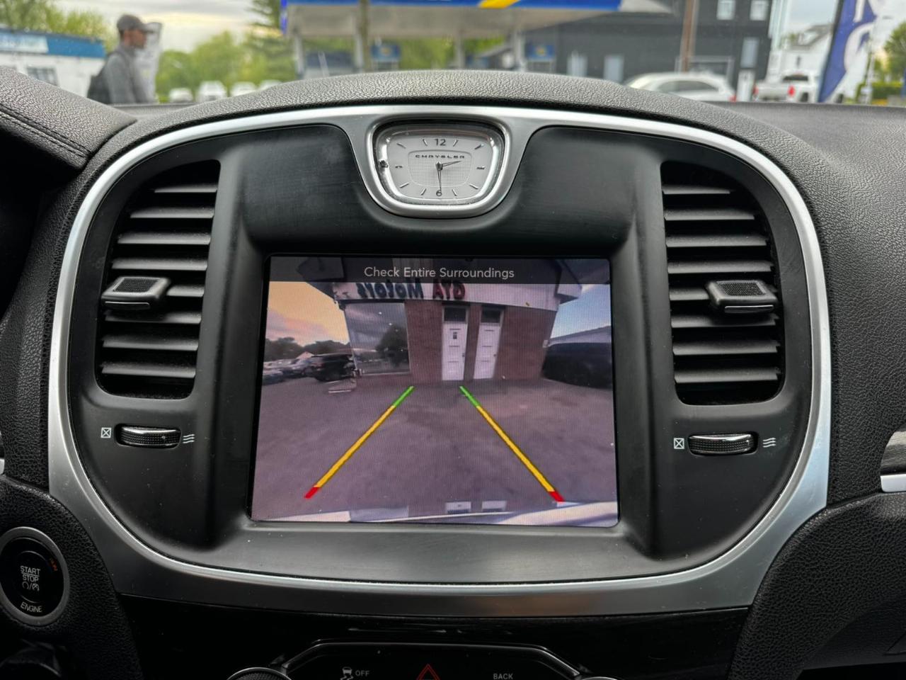 Chrysler 300 4dr Sdn Limited AWD 2015