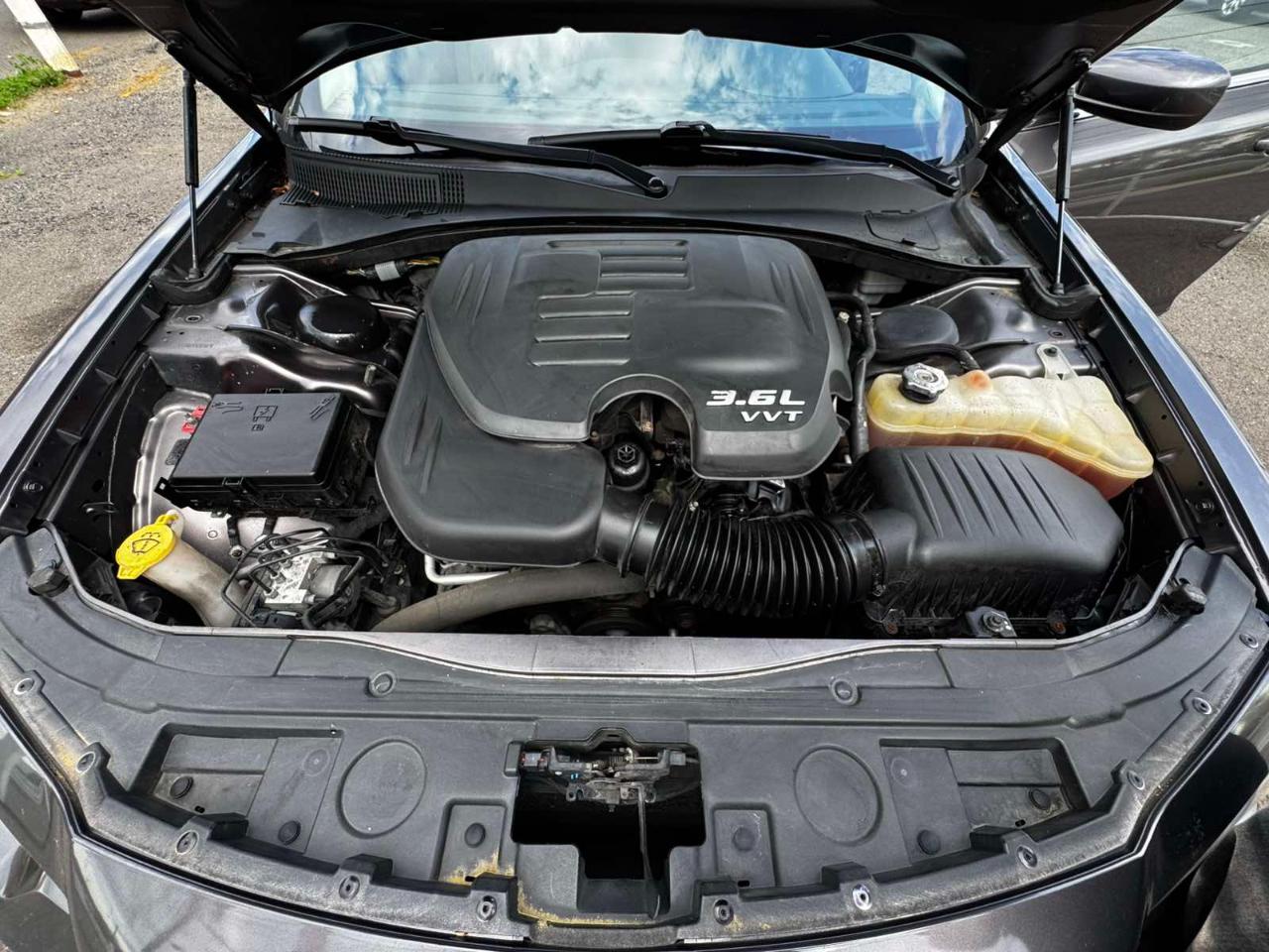 Chrysler 300 4dr Sdn Limited AWD 2015