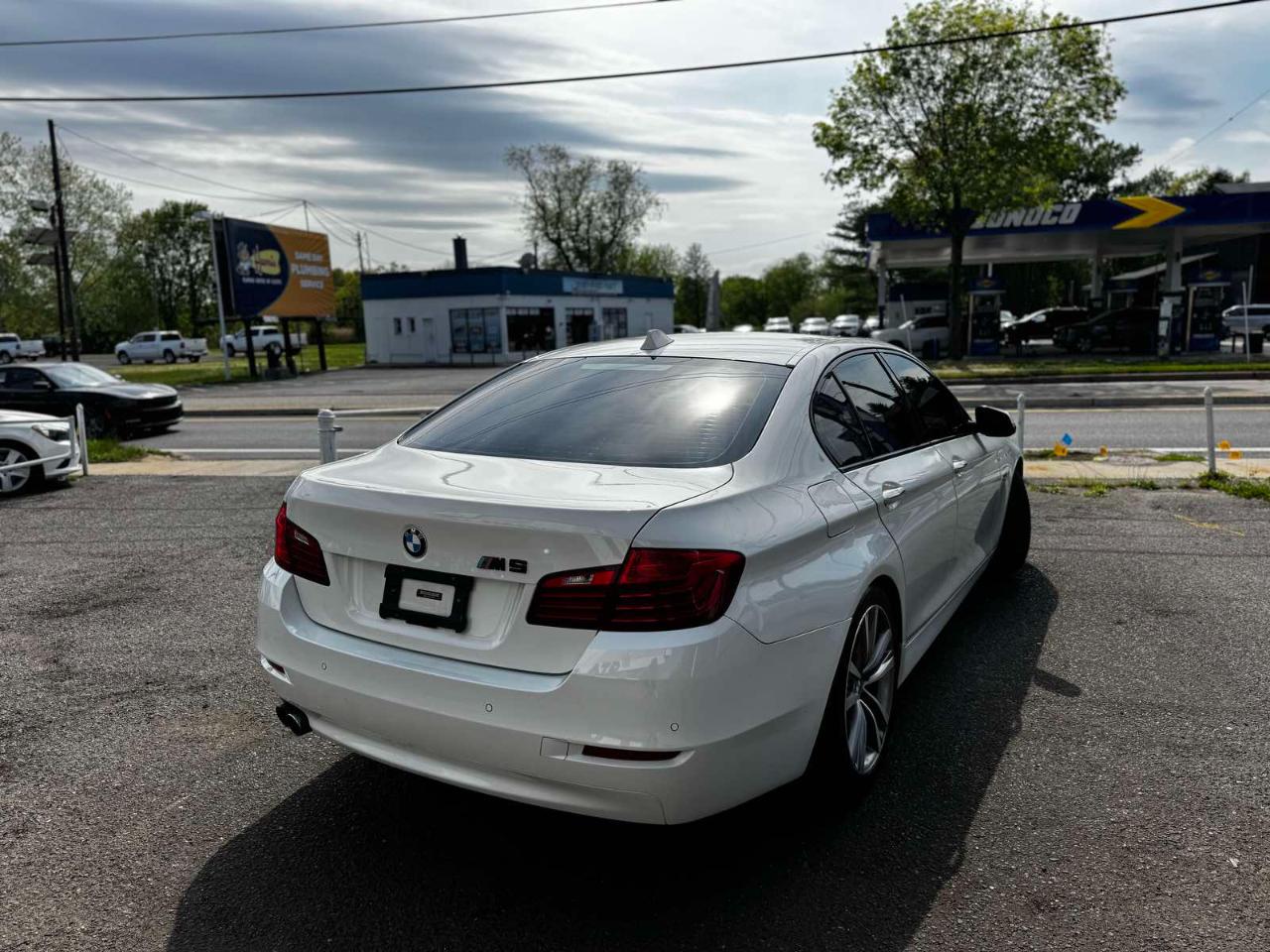 BMW 5 Series 4dr Sdn 528i RWD 2016