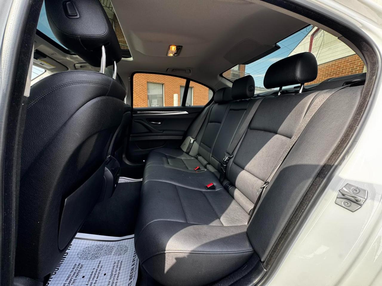 BMW 5 Series 4dr Sdn 528i RWD 2016