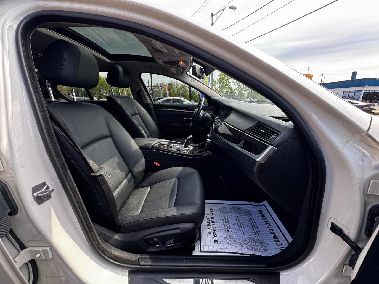 BMW 5 Series 4dr Sdn 528i RWD 2016