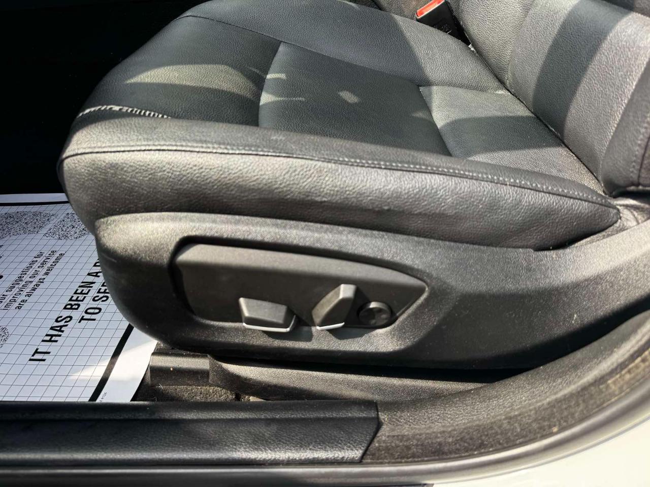 BMW 5 Series 4dr Sdn 528i RWD 2016