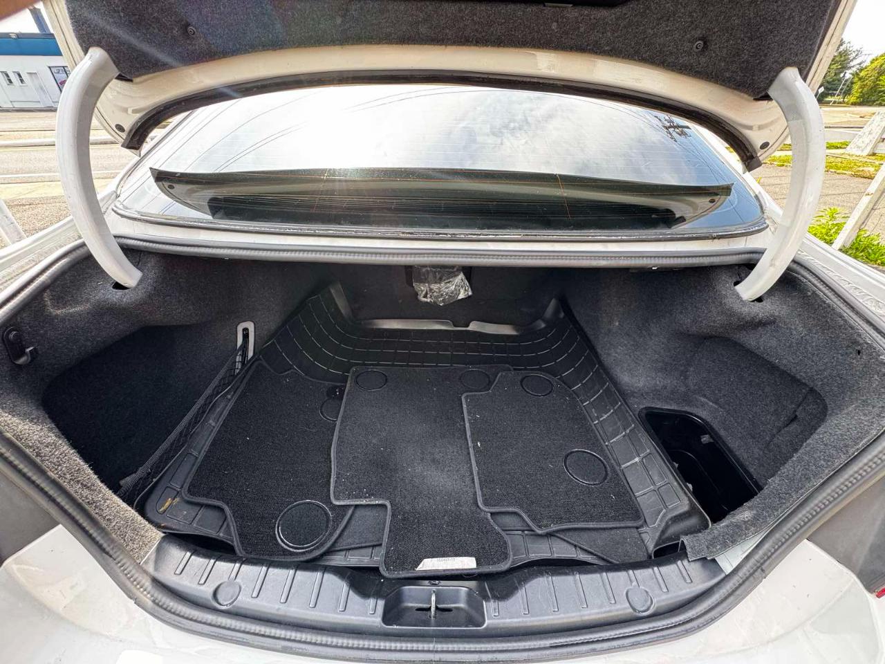 BMW 5 Series 4dr Sdn 528i RWD 2016