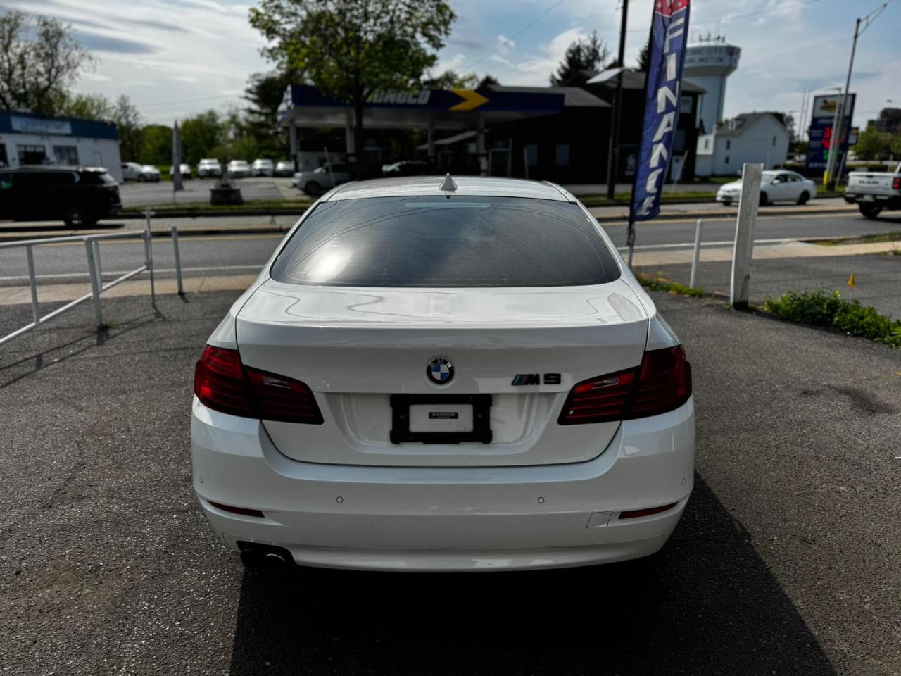 BMW 5 Series 4dr Sdn 528i RWD 2016