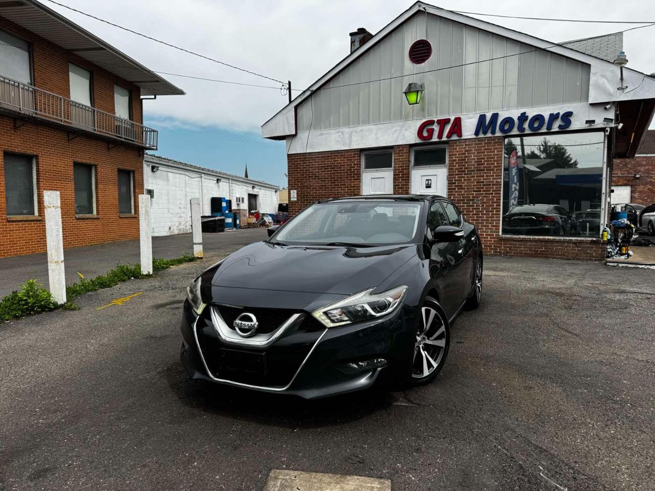 Nissan Maxima 4dr Sdn 3.5 Platinum 2016